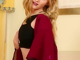 Rachelle beauty strip