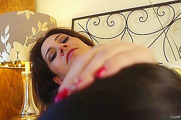 Randy babe Raylene enjoys getting her moist pussy eaten