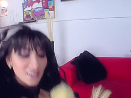 Roxy Jezel does her thing
