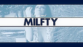 Scoring A Sporty MILF - MYLF