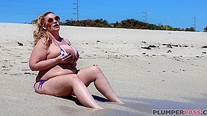 Seduced Stranger On The Beach To Fuck With Tiffany Blake