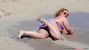 Seduced Stranger On The Beach To Fuck With Tiffany Blake