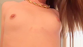 Sexy Brunette Aria Has Her Feet Sucked