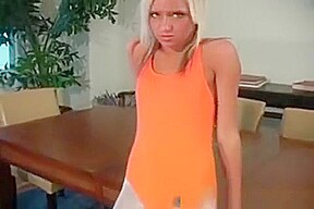 Sexy Hot Horny Blonde Babe Gets Her Wet