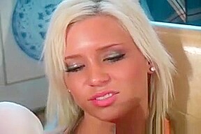 Sexy Hot Horny Blonde Babe Gets Her Wet
