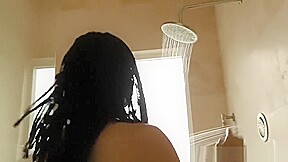 Sexy interracial lesbians fucking