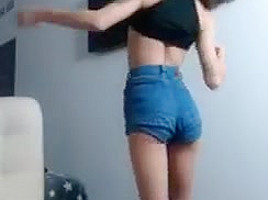 Skinny college girl webcam 2