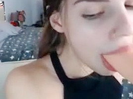 Skinny college girl webcam 2