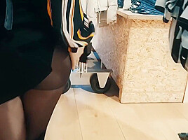 Slutty College Girl Seduce A Guy In The Mall And Fuck Him