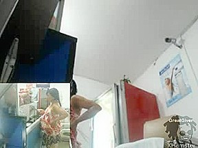 Slutty cam girl drilling her ass with a toy