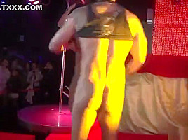 Steaming hot Franceska gets nialed Nacho in front the audience