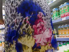 Stockings upskirt in the supermarket