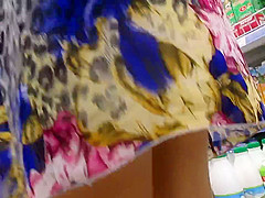 Stockings upskirt in the supermarket