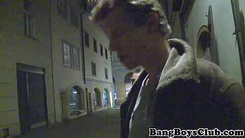 Straight twink cocksucks older trick for cash