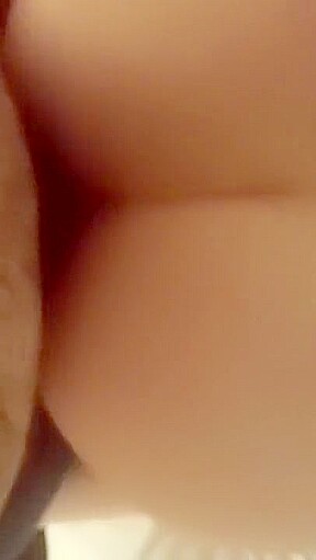 Submissive teen 18+ begs to get fucked