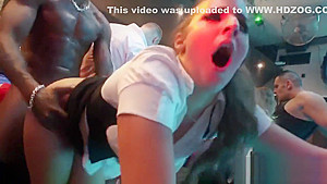 Sultry peaches give suck job and enjoy plowing and fuck orgy