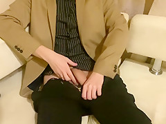 The Boss Decided To Jerk Off At The Bar After A Hard Day At The Office