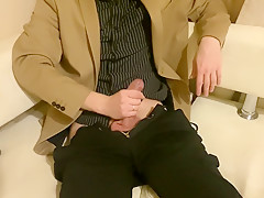 The Boss Decided To Jerk Off At The Bar After A Hard Day At The Office