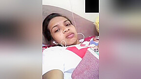 Today Exclusive- Cute Lankan Girl Showing Her Boobs And Pussy