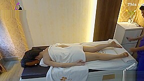 Traditional massage in the bedroom - How To Do Thigh, Leg, Ankle and Foot M