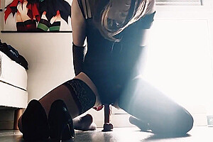Travesti Francaise Chevauche Step son Gode Tu Veux Participe ?