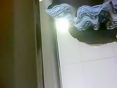 Trying to make an upskirt video