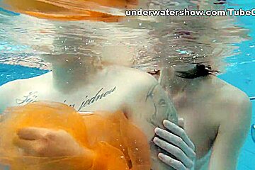 UnderwaterShow Video: Sara Bombina and Gazel Podvodkova