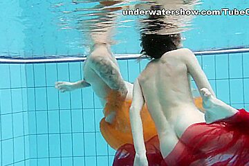 UnderwaterShow Video: Sara Bombina and Gazel Podvodkova