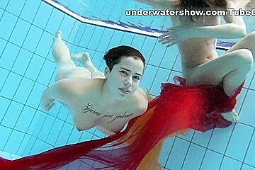 UnderwaterShow Video: Sara Bombina and Gazel Podvodkova