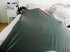 Vacbed fun alone with dildo in ass
