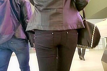 Victoria s ass 2
