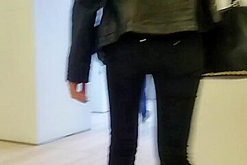 Victoria s ass 2