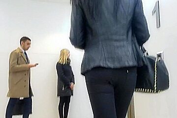 Victoria s ass 2