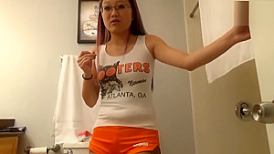 Wetting Hooters Uniform - Ineed2pee (Mina)