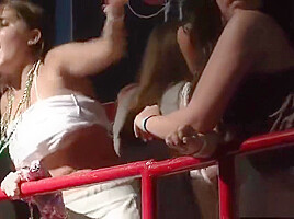 Wild amateur sluts dancing dirty at the ht club