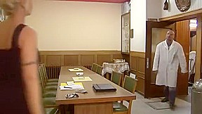 Zur heissen Theke - Kim TripleX aka Kim XXX aka Manga