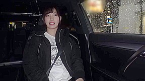 ド変態でエッチ大好き性欲素人女子男をちんぐり返して上から馬乗り騎乗位ピストン