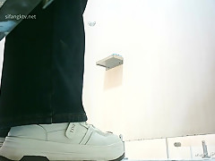 chinese girls go to toilet 547