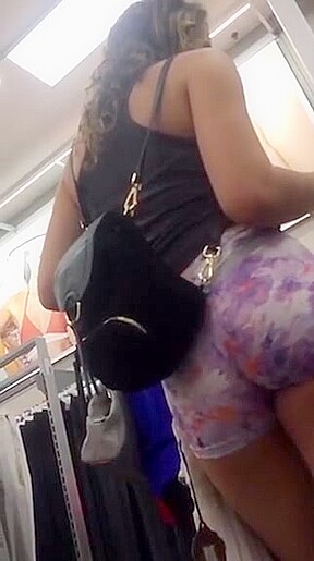 college girl ass in line for dressing room