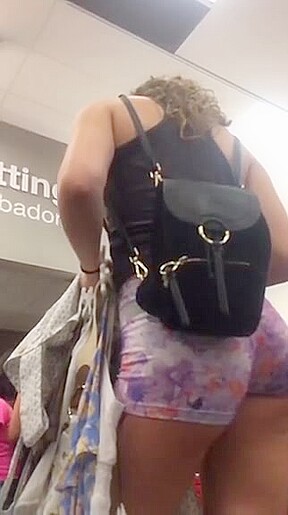 college girl ass in line for dressing room