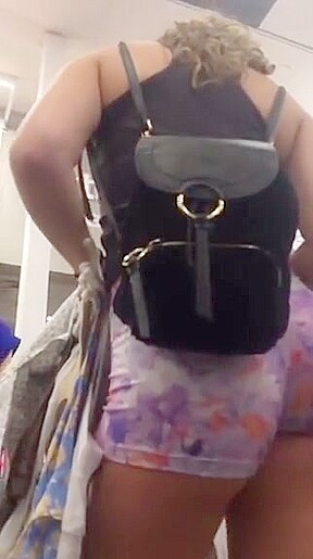 college girl ass in line for dressing room