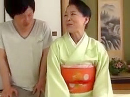 個人撮影　恥しらいなからも気持ちよさか止められない人妻　japanese Milf 全編動画