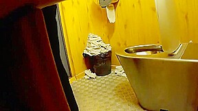 pissing 171
