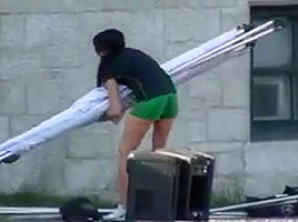 shorts verdes flaca culito skinny petite ass candid