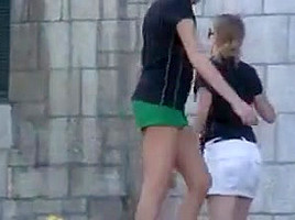 shorts verdes flaca culito skinny petite ass candid
