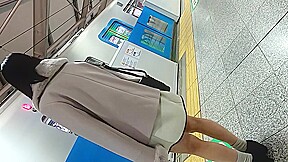 素人の美人おさんの寝込みに挿入激しくピストン