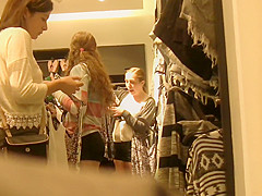 teens 18+ shoppin' (Graz 8)