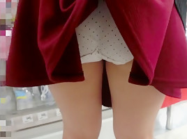 upskirt jpn busted 1